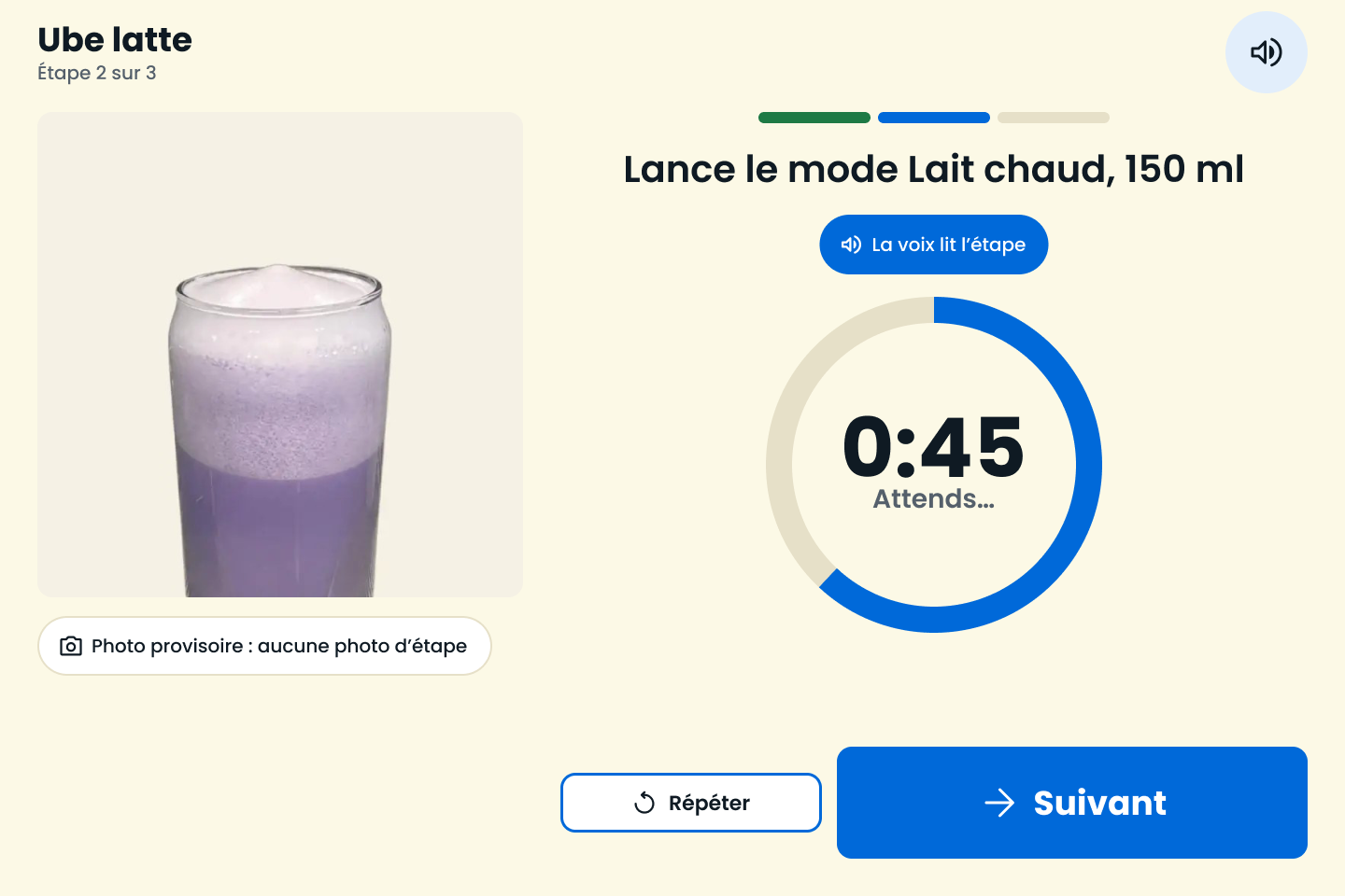 Écran d'étape : Ube latte, étape 2 sur 3, minuteur 0:45 et bouton Suivant